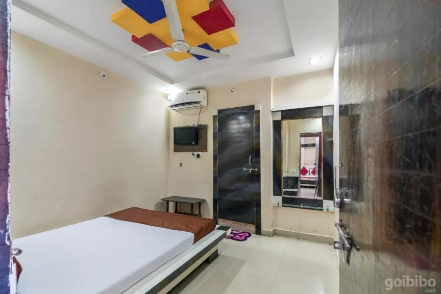 Hotel Rameshwaram Удджайн Екстер'єр фото