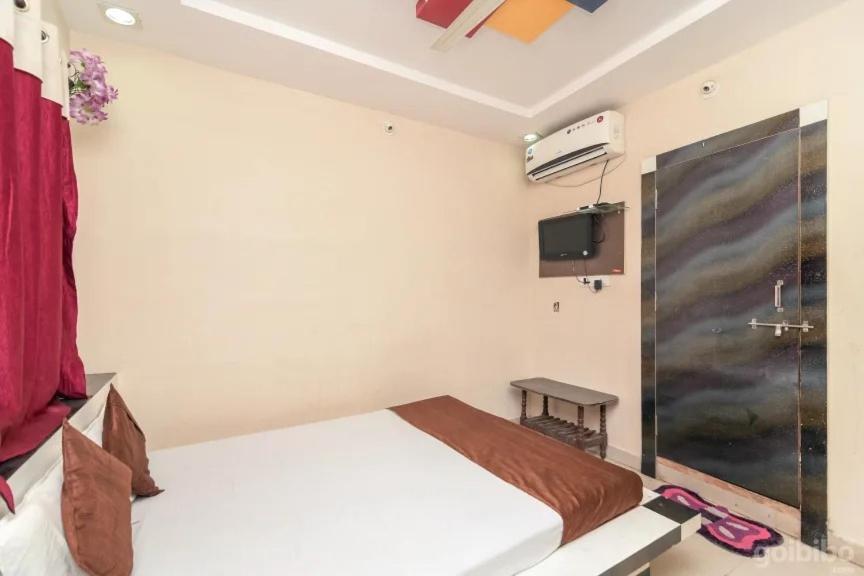 Hotel Rameshwaram Удджайн Екстер'єр фото
